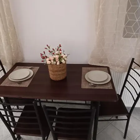 Lägenhet Stelios House