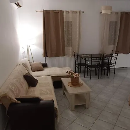 Stelios House Lägenhet *