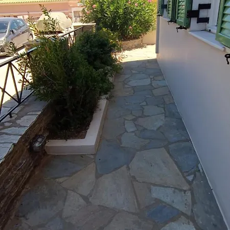 Lägenhet Stelios House *